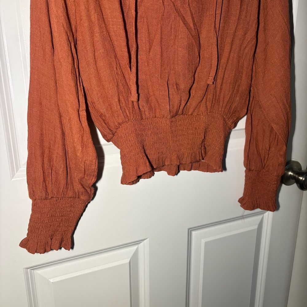 Articles of Society‎ Rust Smocked Waist Ruffle Neck Long Sleeve Blouse Medium - Picture 2 of 7